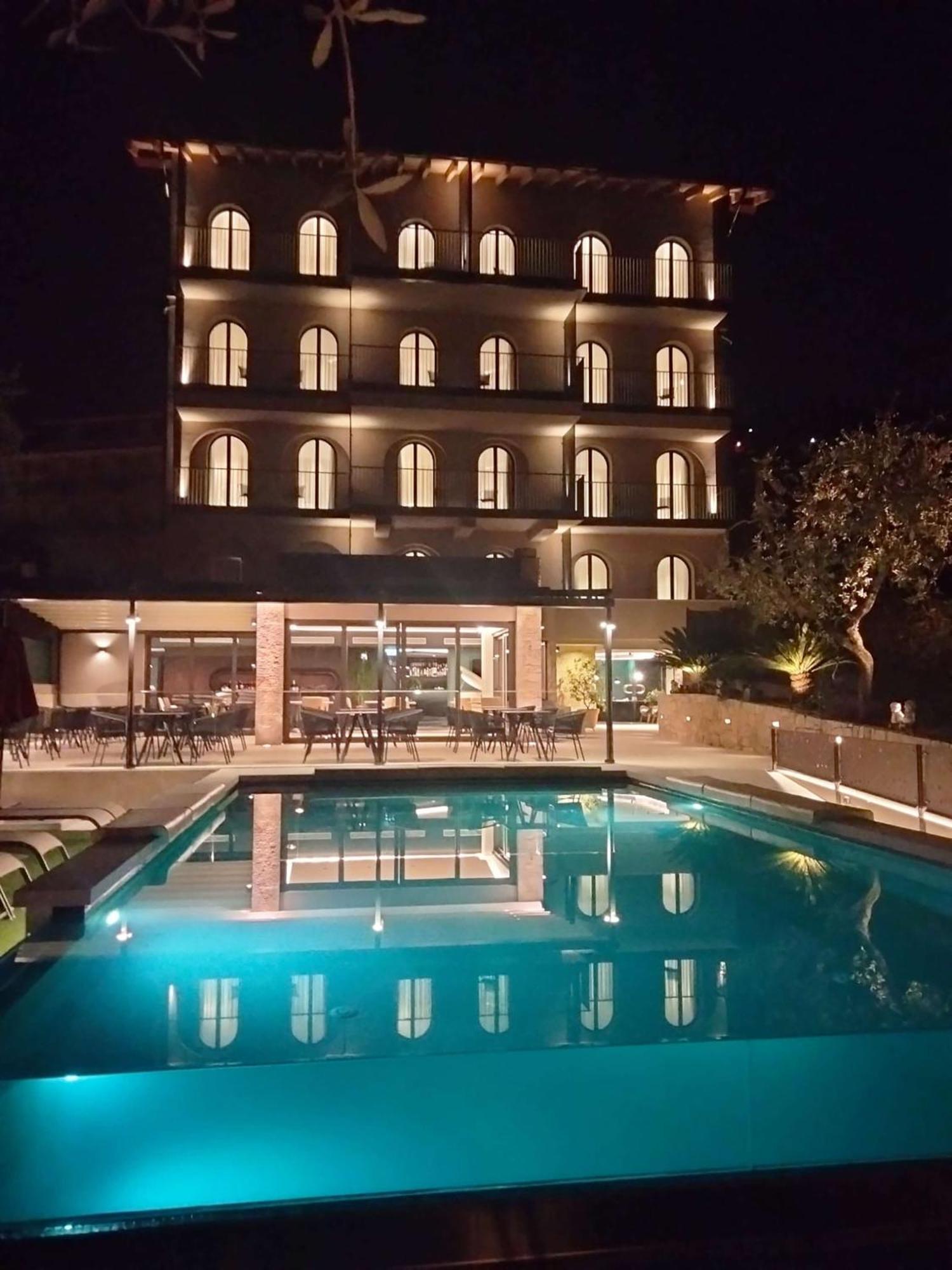 Ξενοδοχείο Ristorante Al Caminetto Worldhotels Crafted Adults Only Torri Del Benaco